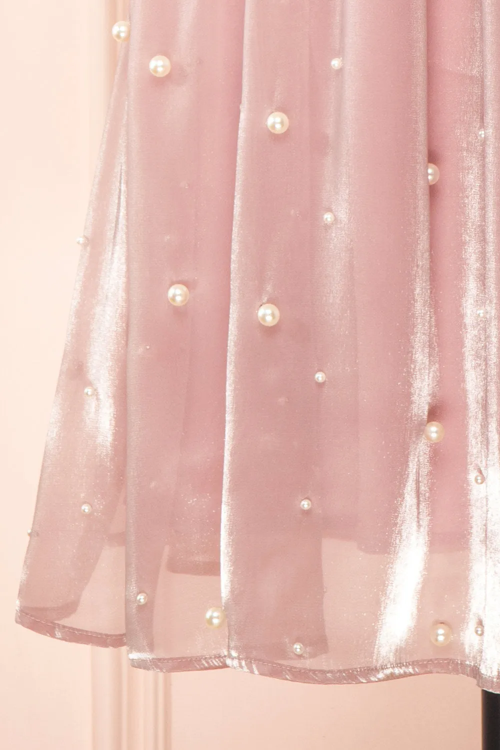 Ardelle | Short Mauve Babydoll Dress w/ Pearls