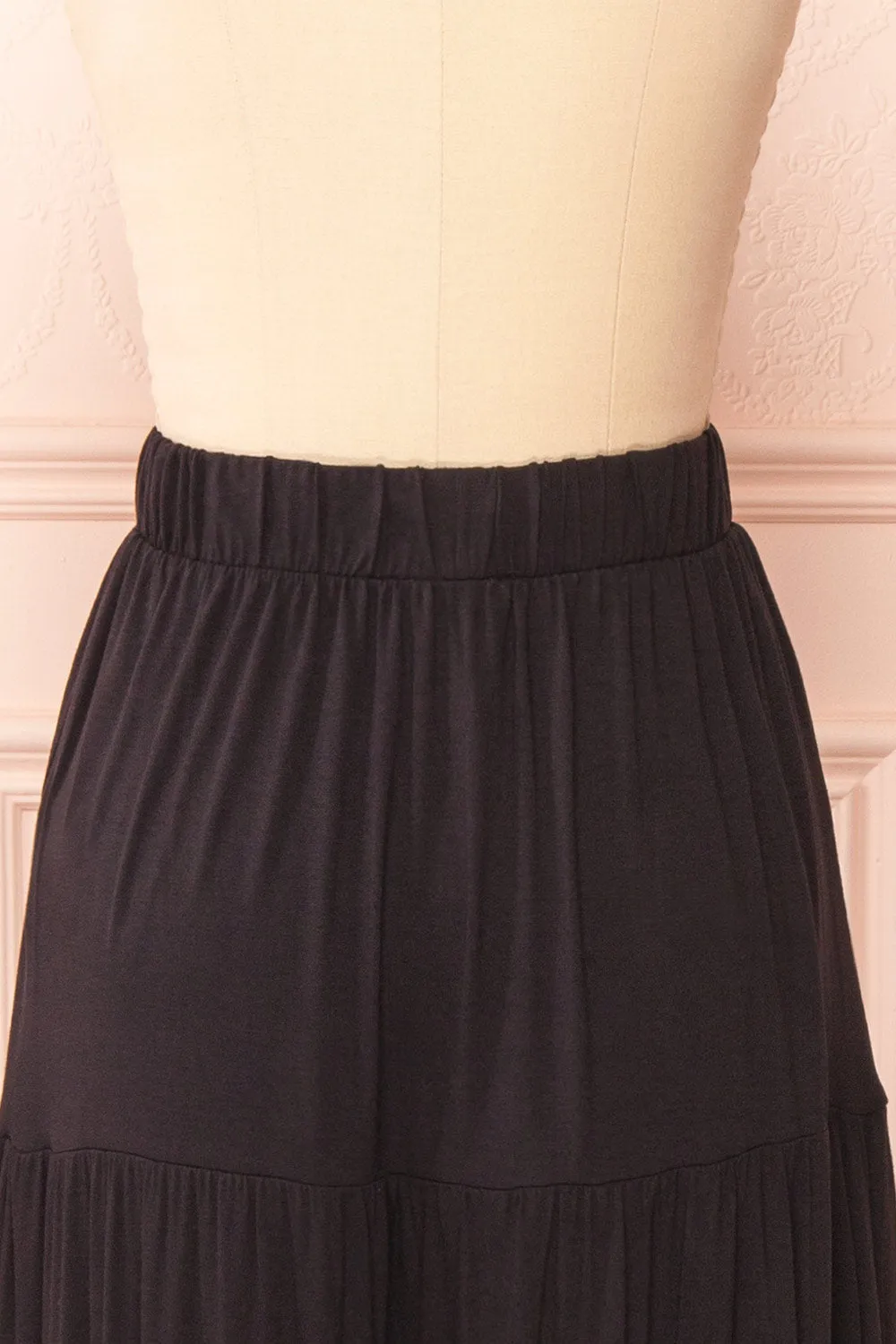 Cupido Black | Tiered Midi Skirt
