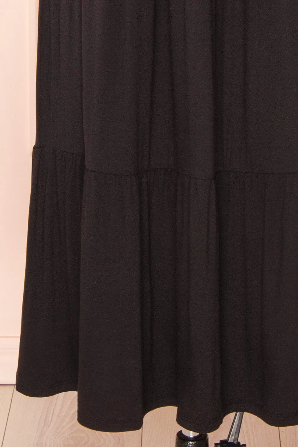 Cupido Black | Tiered Midi Skirt