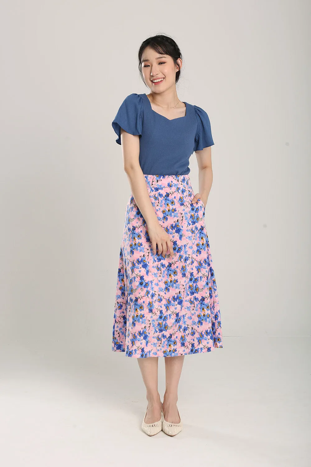 Delania Floral Print Midi Skirt in Blue Pink