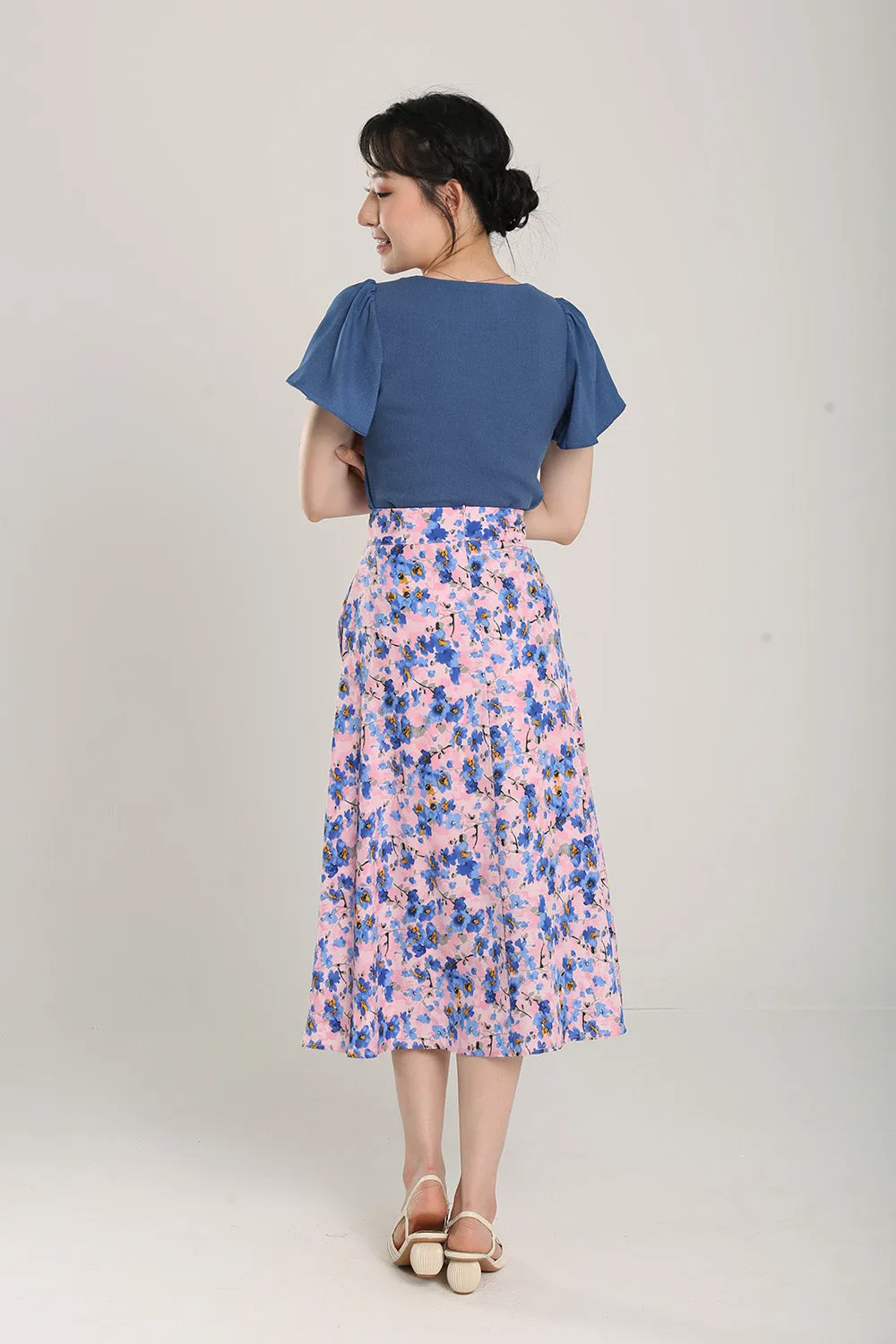 Delania Floral Print Midi Skirt in Blue Pink