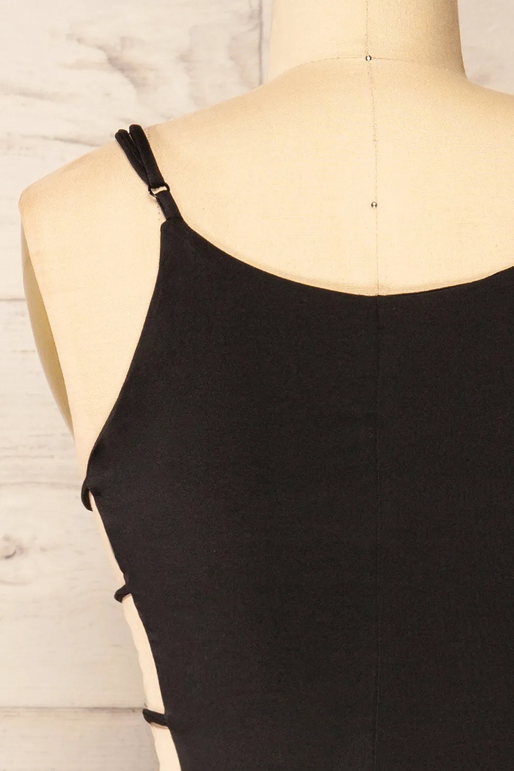 Dorie Black | Bodycon Midi Dress w/ Cutout Detail
