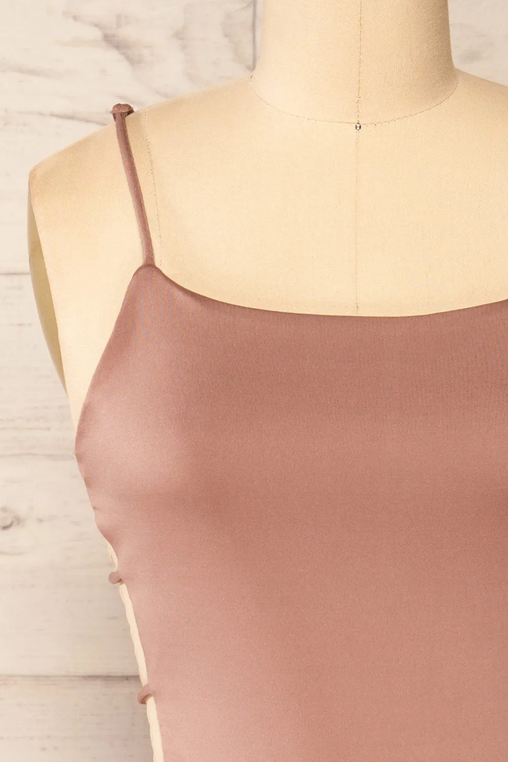 Dorie Mauve | Bodycon Midi Dress w/ Cutout Detail