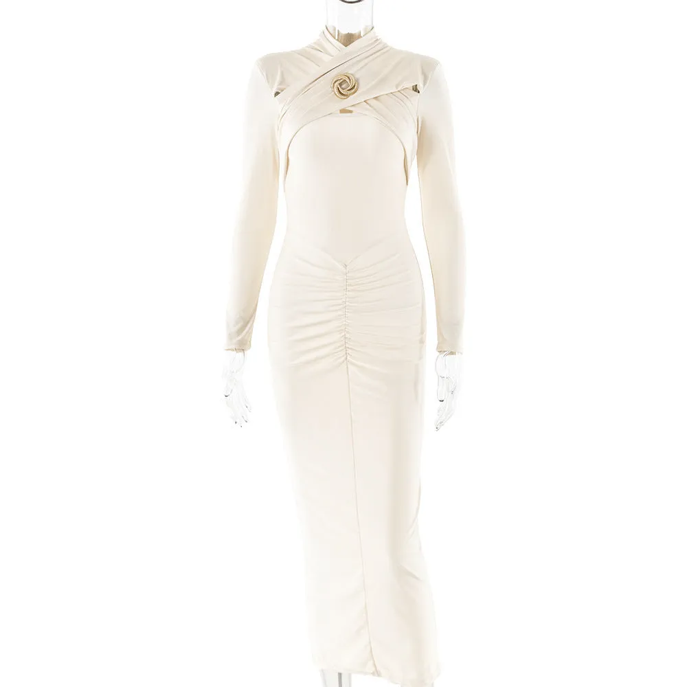 Elegant Long Sleeve Midi Dress - Ruched Waist   Gold Brooch Detail for Evening Wear