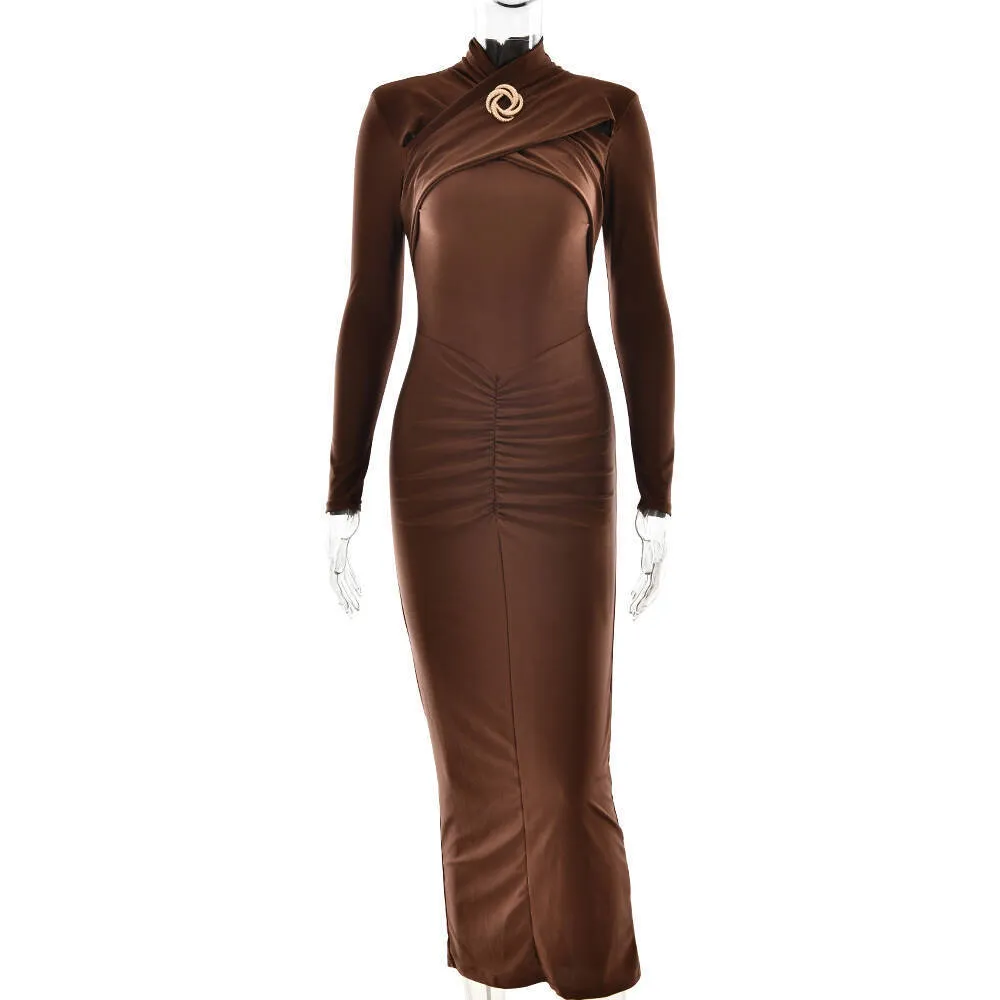 Elegant Long Sleeve Midi Dress - Ruched Waist   Gold Brooch Detail for Evening Wear