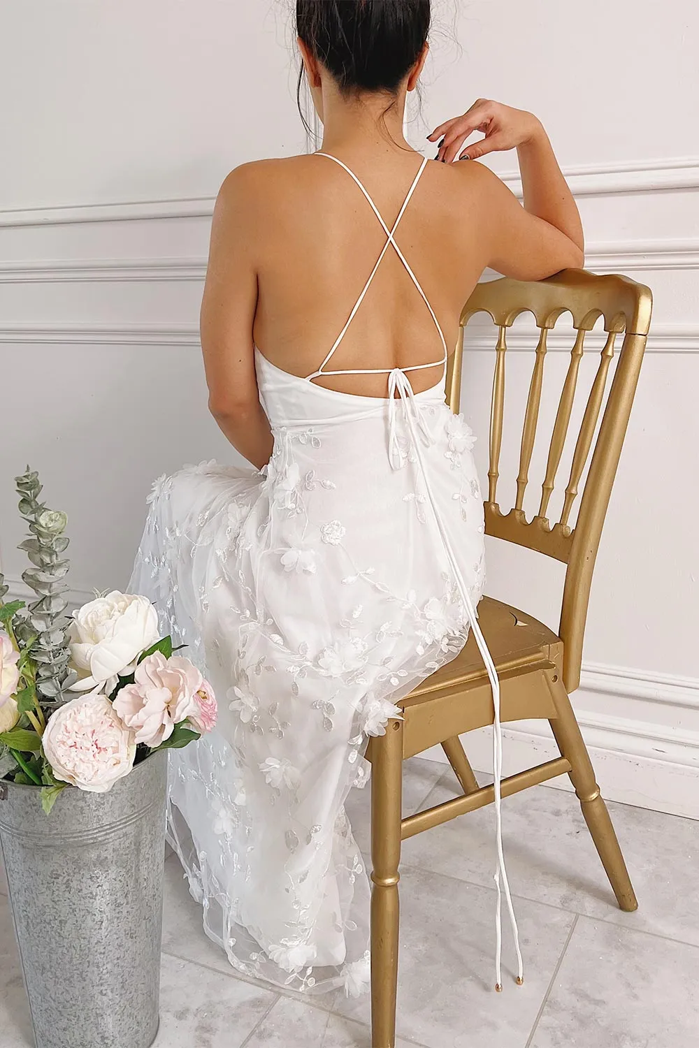 Eneka | White Midi Tulle Dress w/ Floral Embroidery