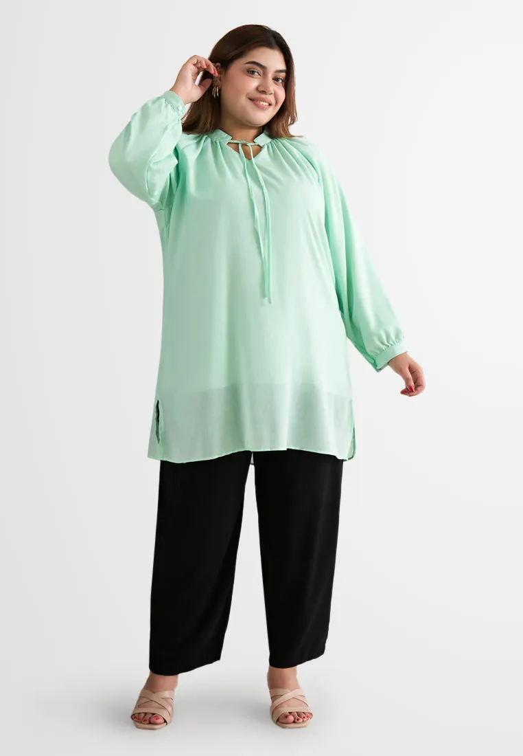 Kaasni Tie Front Textured Tunic Top