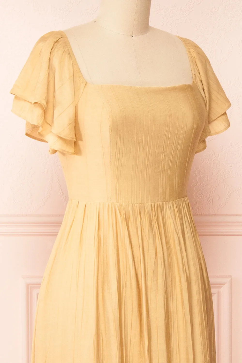 Myrtille Beige | Midi Dress w/ Ruffled Sleeves