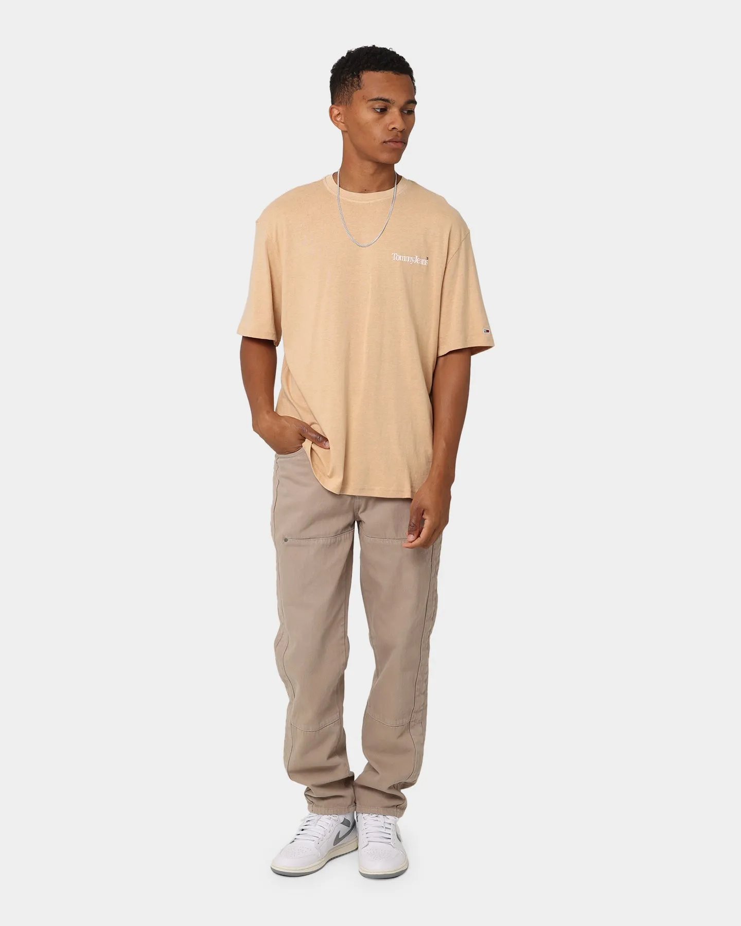 Tommy Jeans TJM Skater Serif Back Logo T-Shirt Trench