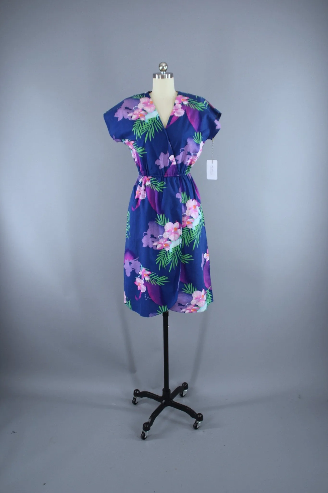 Vintage 1980s Hawaiian Dress / Blue Floral Print
