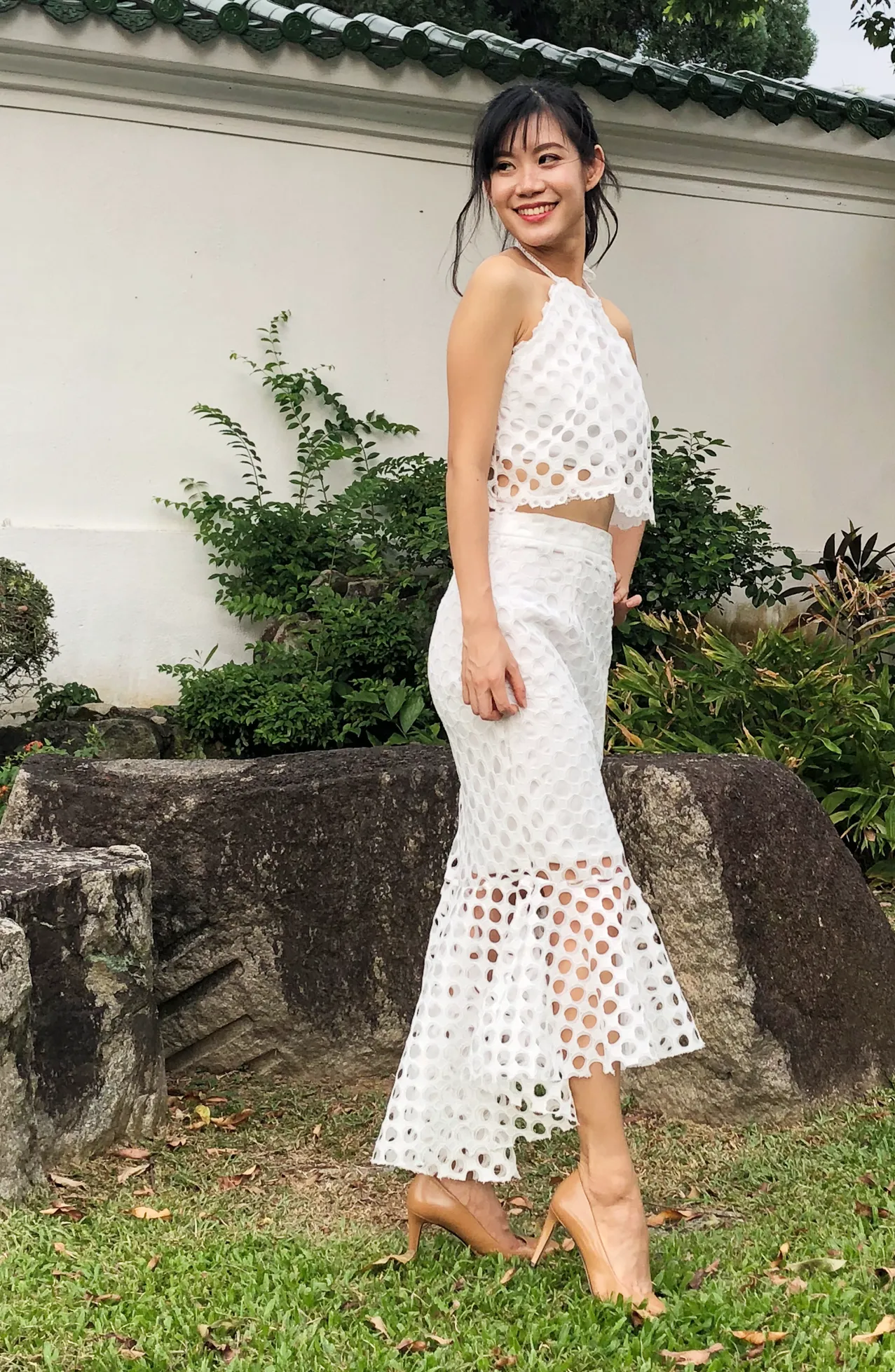 White Rey Summer Halterneck Eyelet Lace Midi Top